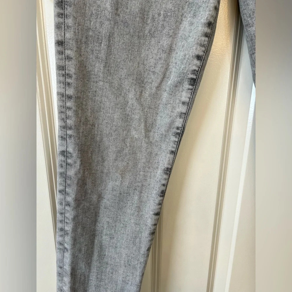 MOUSSY High-Rise Slim Jeans - Picture 8 of 13